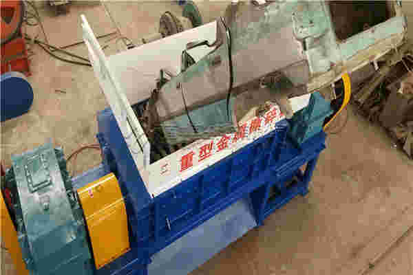 中再生撕碎機(jī)，完美實現(xiàn)廢舊金屬循環(huán)再利用