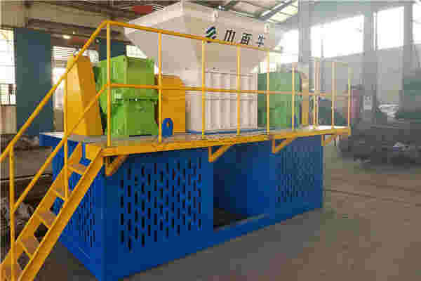 撕碎機(jī)出現(xiàn)搖晃不要慌，這樣補(bǔ)救很有效