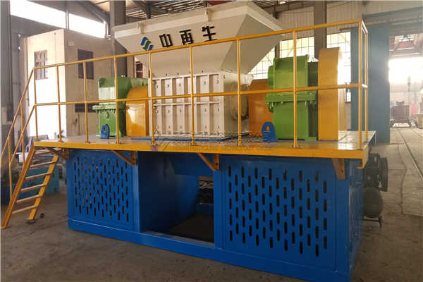 金屬撕碎機(jī)對(duì)于廢舊鋼筋的撕碎也很是完美