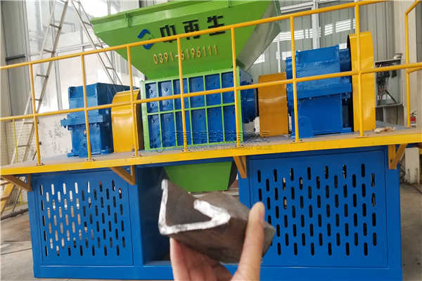 金屬撕碎機的生產(chǎn)過程及特點