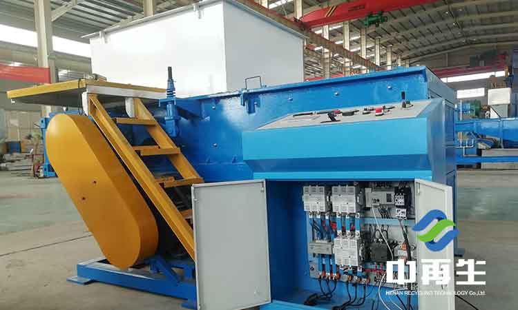 撕碎機產(chǎn)品的質(zhì)量好壞永遠是設(shè)備開展的關(guān)鍵