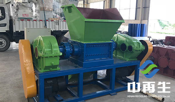 塑料撕碎機(jī)